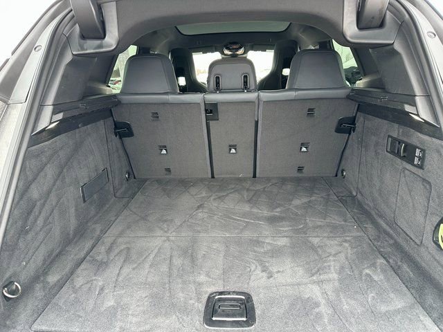 Used 2023 BMW iX xDrive50 w/ Premium Package image 10