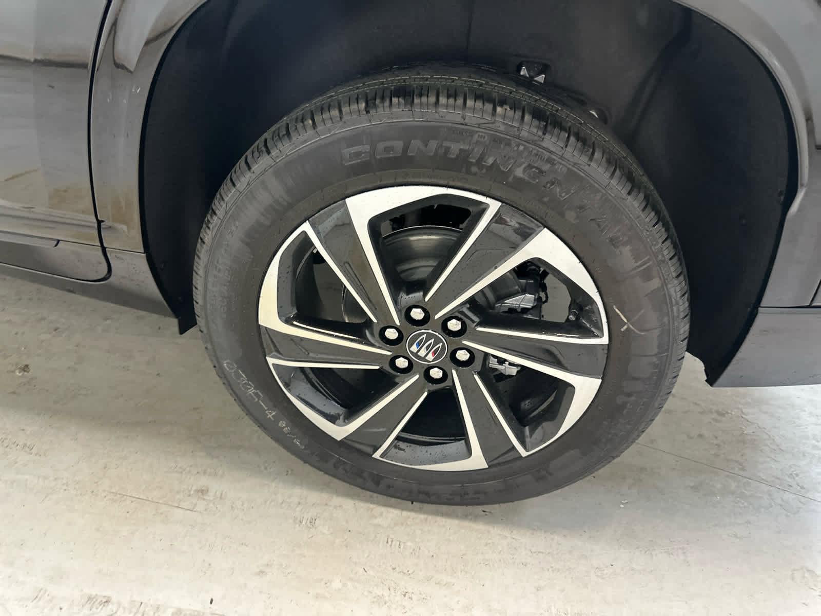 New 2026 Buick Enclave Sport Touring w/ LPO, Floor Liner Package image 12