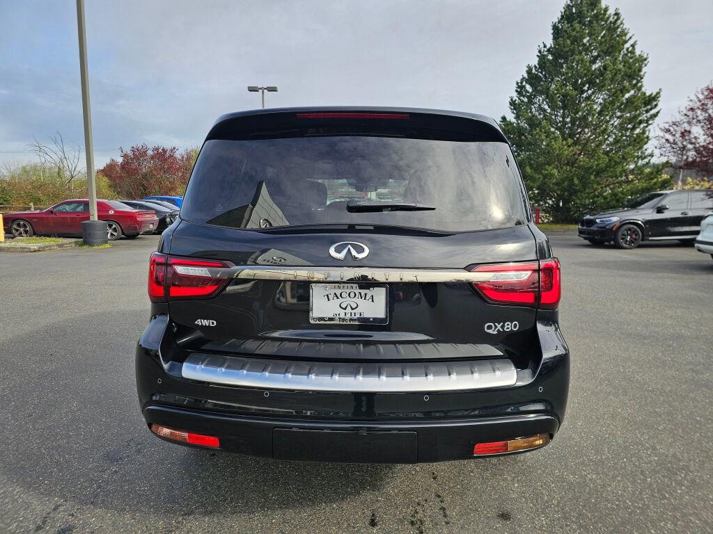 Used 2024 INFINITI QX80 Sensory AWD/4WD image 6