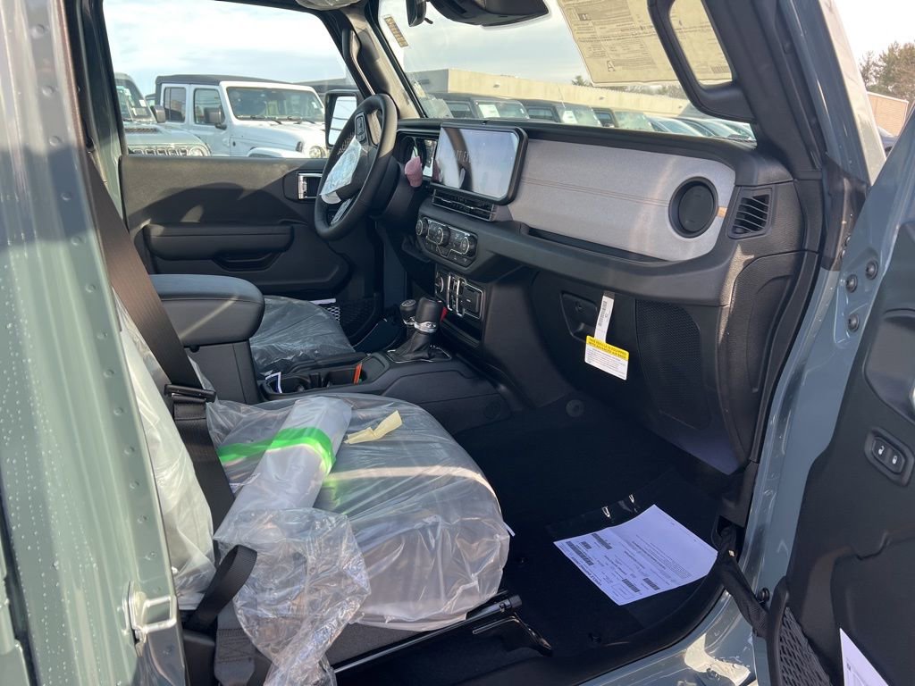 New 2026 Jeep Gladiator Sport image 11