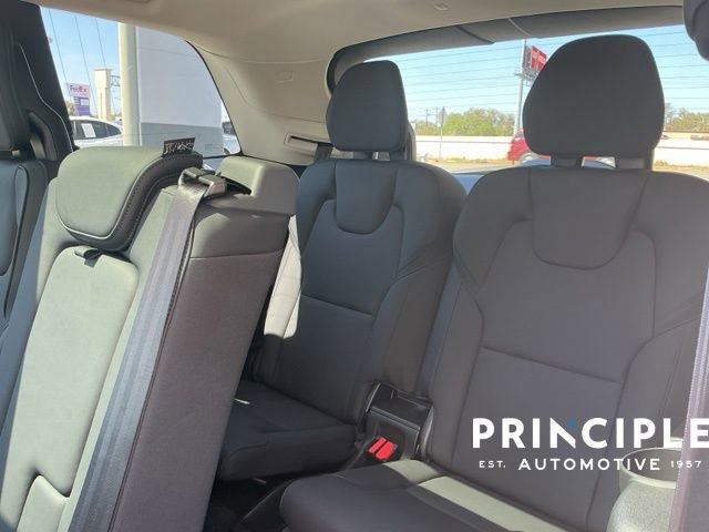 Certified 2025 Volvo XC90 B6 Plus AWD/4WD image 34