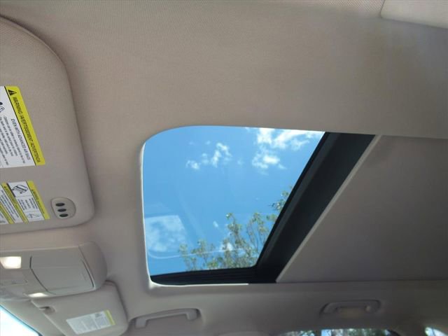 Used 2018 Lincoln MKC Reserve image 18