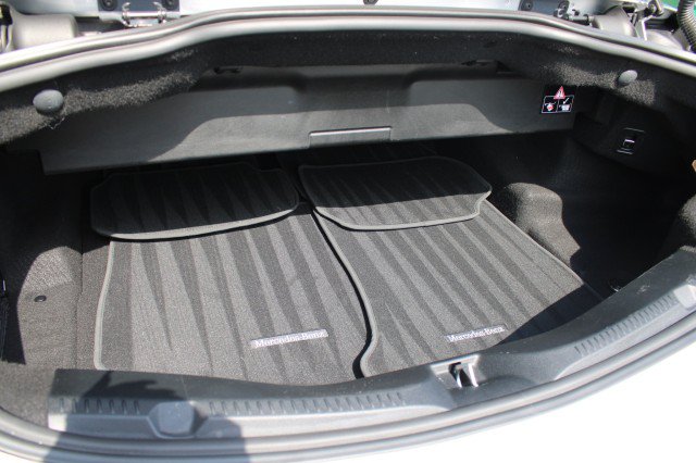 Used 2018 Mercedes-Benz E 400 4MATIC Cabriolet image 11