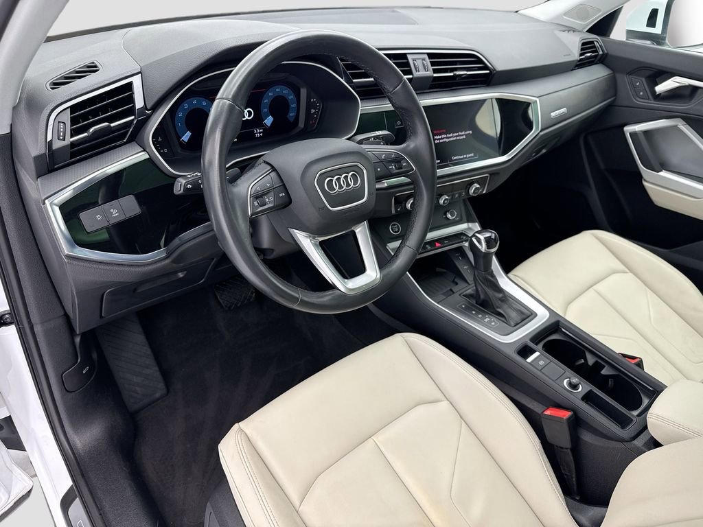 Used 2024 Audi Q3 2.0T Premium AWD/4WD image 9