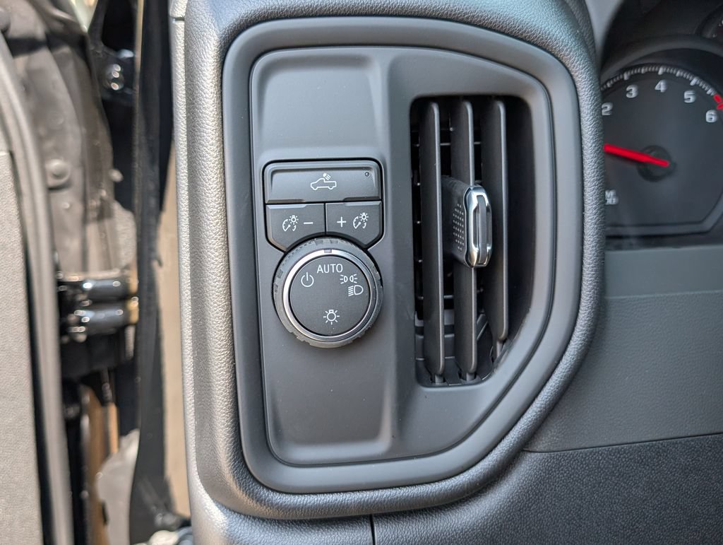 New 2026 Chevrolet Silverado 1500 Custom w/ LPO, Dark Essentials Package RWD image 14
