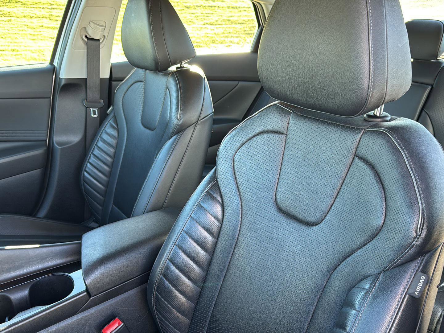 Used 2024 Hyundai Elantra Limited image 27