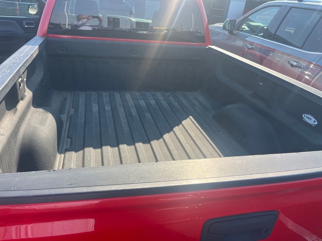 Used 2018 Chevrolet Silverado 1500 Custom w/ Custom Value Package image 15