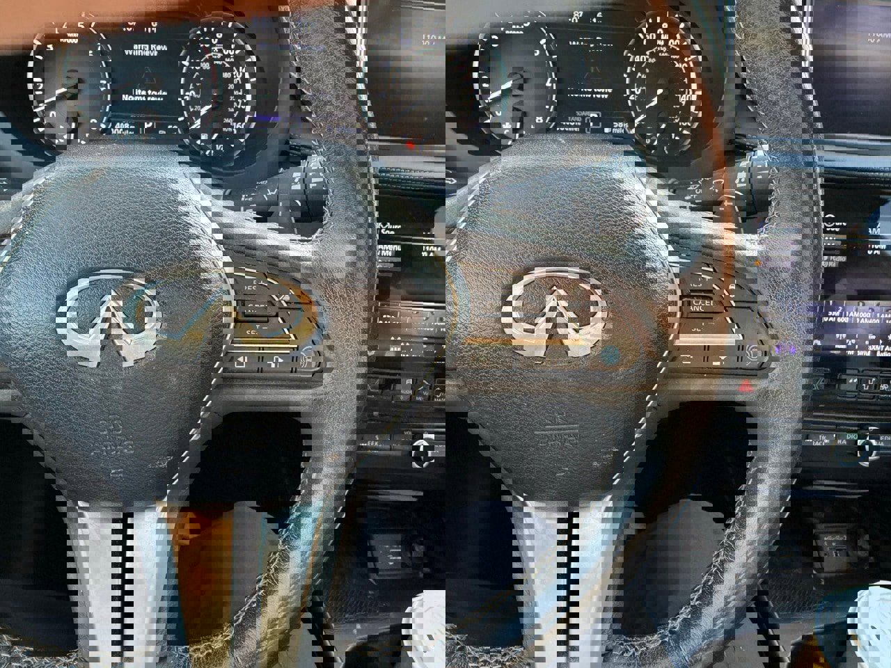 Used 2023 INFINITI QX50 Pure image 19