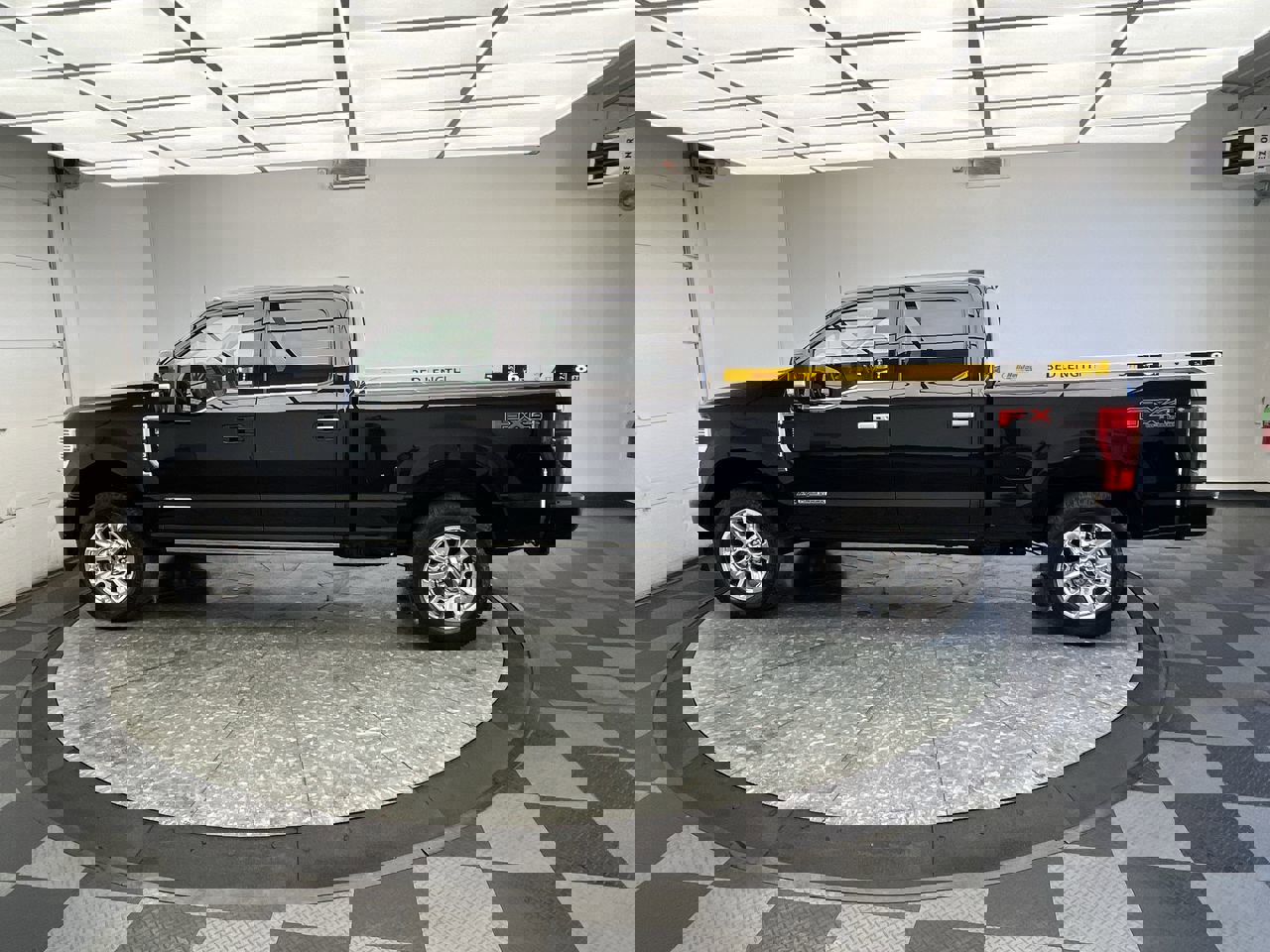 Used 2022 Ford F350 Limited image 8