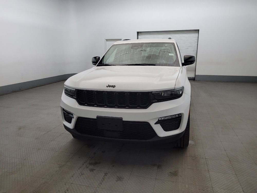 Used 2023 Jeep Grand Cherokee Limited w/ Black Appearance Package image 15