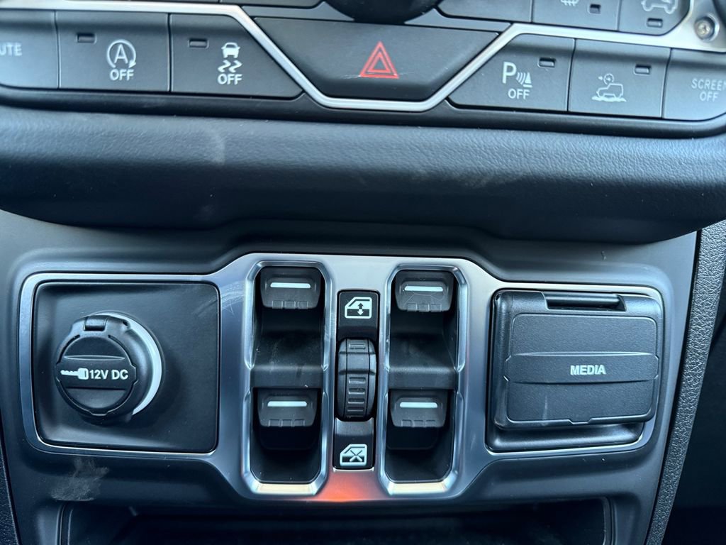 New 2026 Jeep Wrangler Unlimited Sahara AWD/4WD image 28