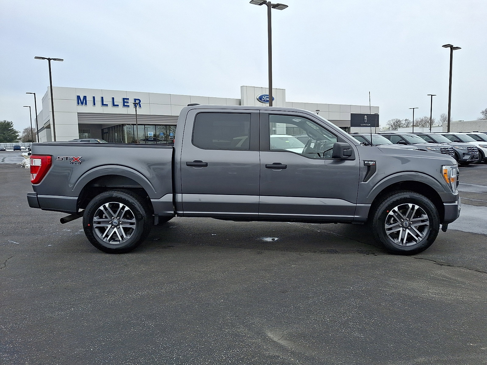 Certified 2022 Ford F150 XL w/ STX Appearance Package image 7