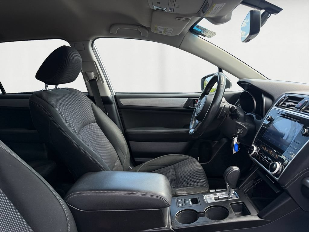 Used 2019 Subaru Outback 2.5i Premium AWD/4WD image 16