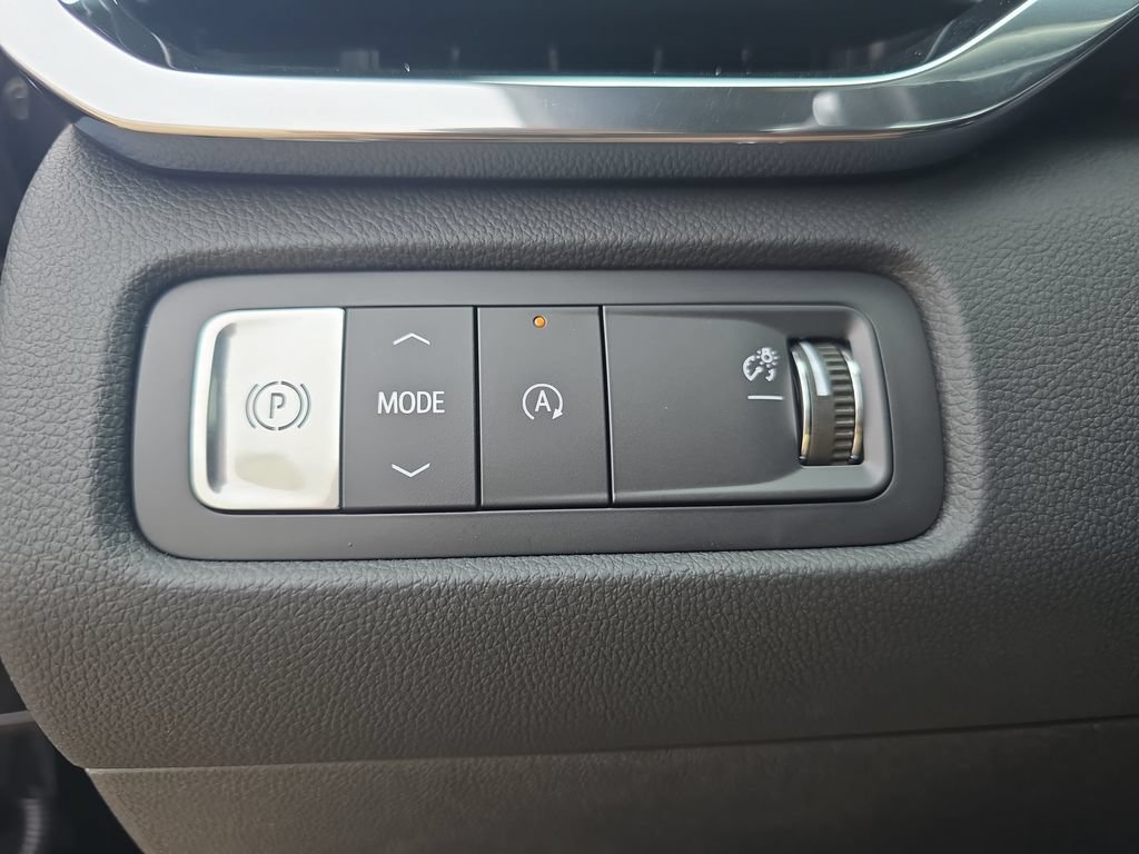 New 2026 GMC Acadia Denali w/ Super Cruise Package FWD image 27