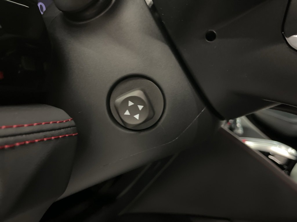 Used 2025 Acura MDX A-Spec image 13