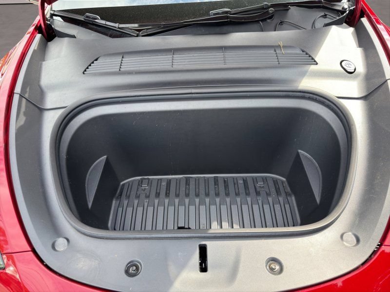 Used 2024 Tesla Model Y Long Range AWD/4WD image 20