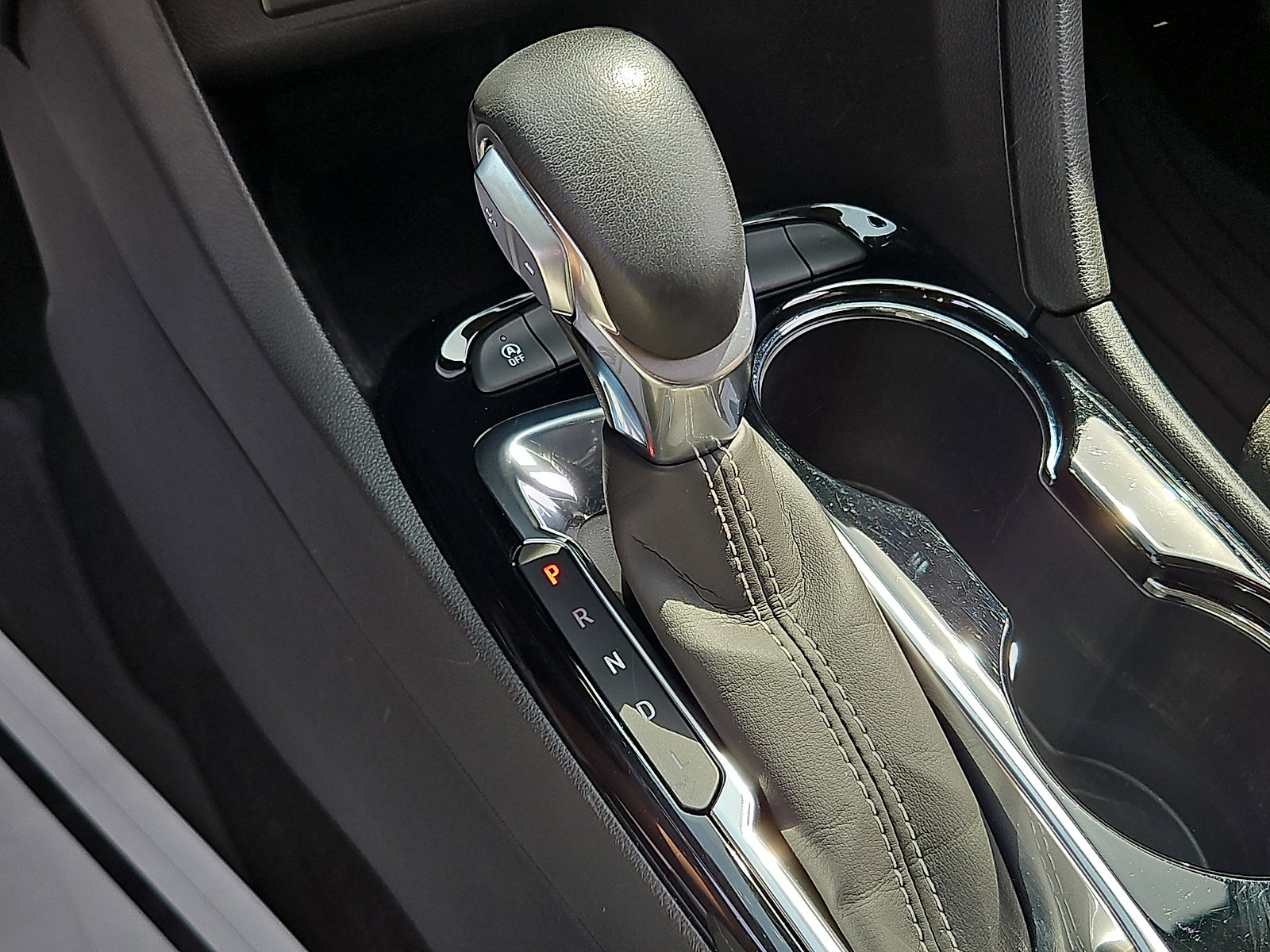 Certified 2023 Buick Encore GX Select w/ Sport Touring Package image 14