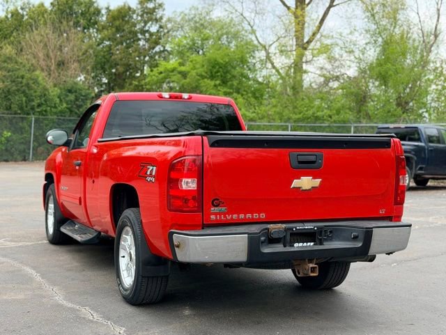 Used 2010 Chevrolet Silverado 1500 LT w/ Exterior Plus Package AWD/4WD image 4