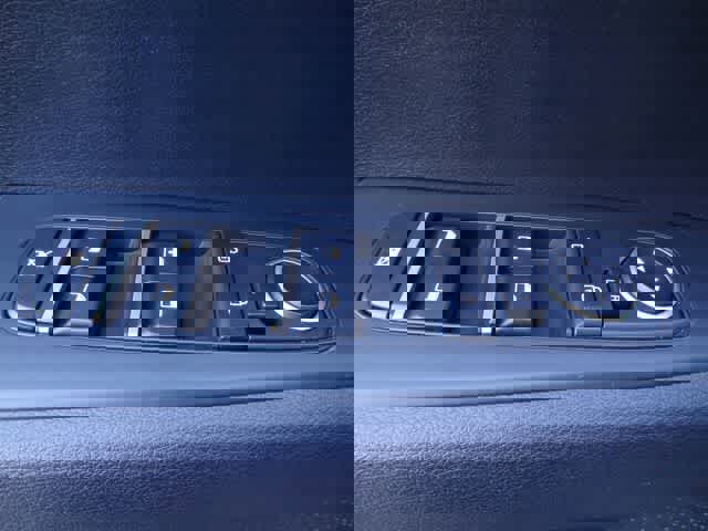 Used 2022 Kia Forte LXS image 14