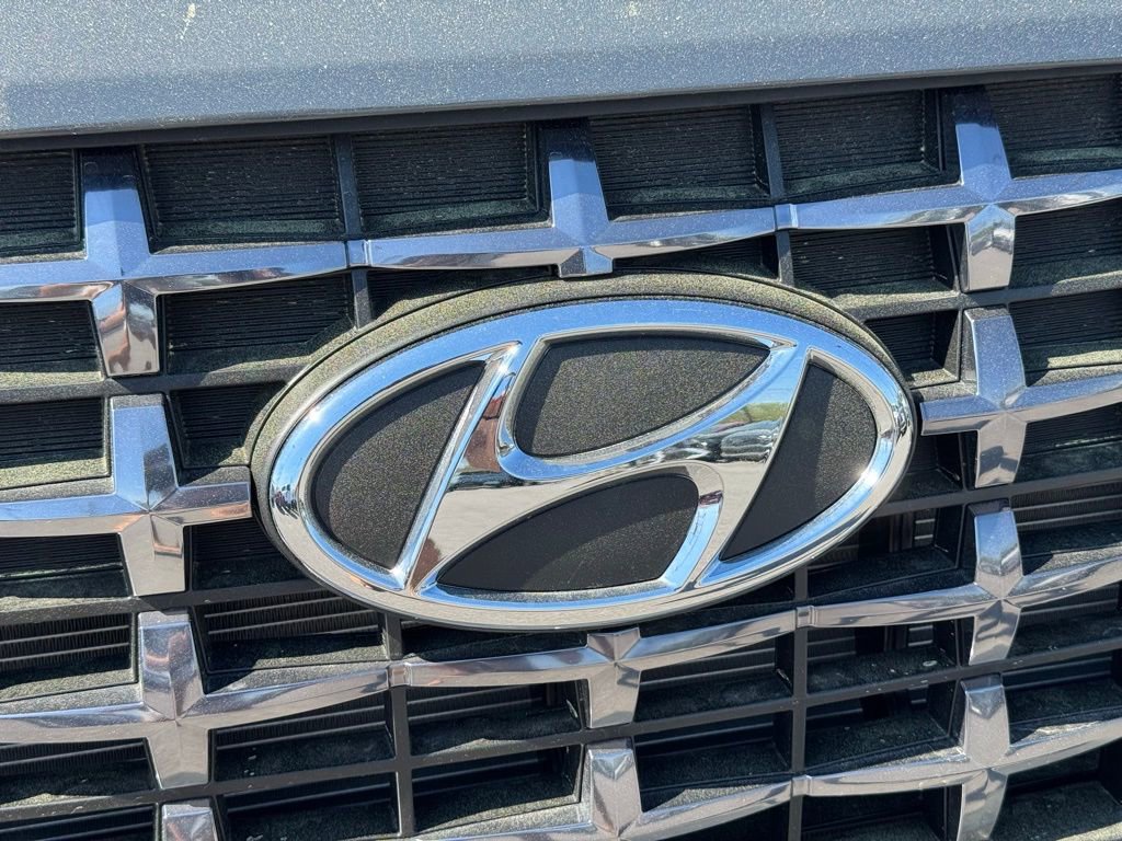 Certified 2025 Hyundai Venue Limited image 7