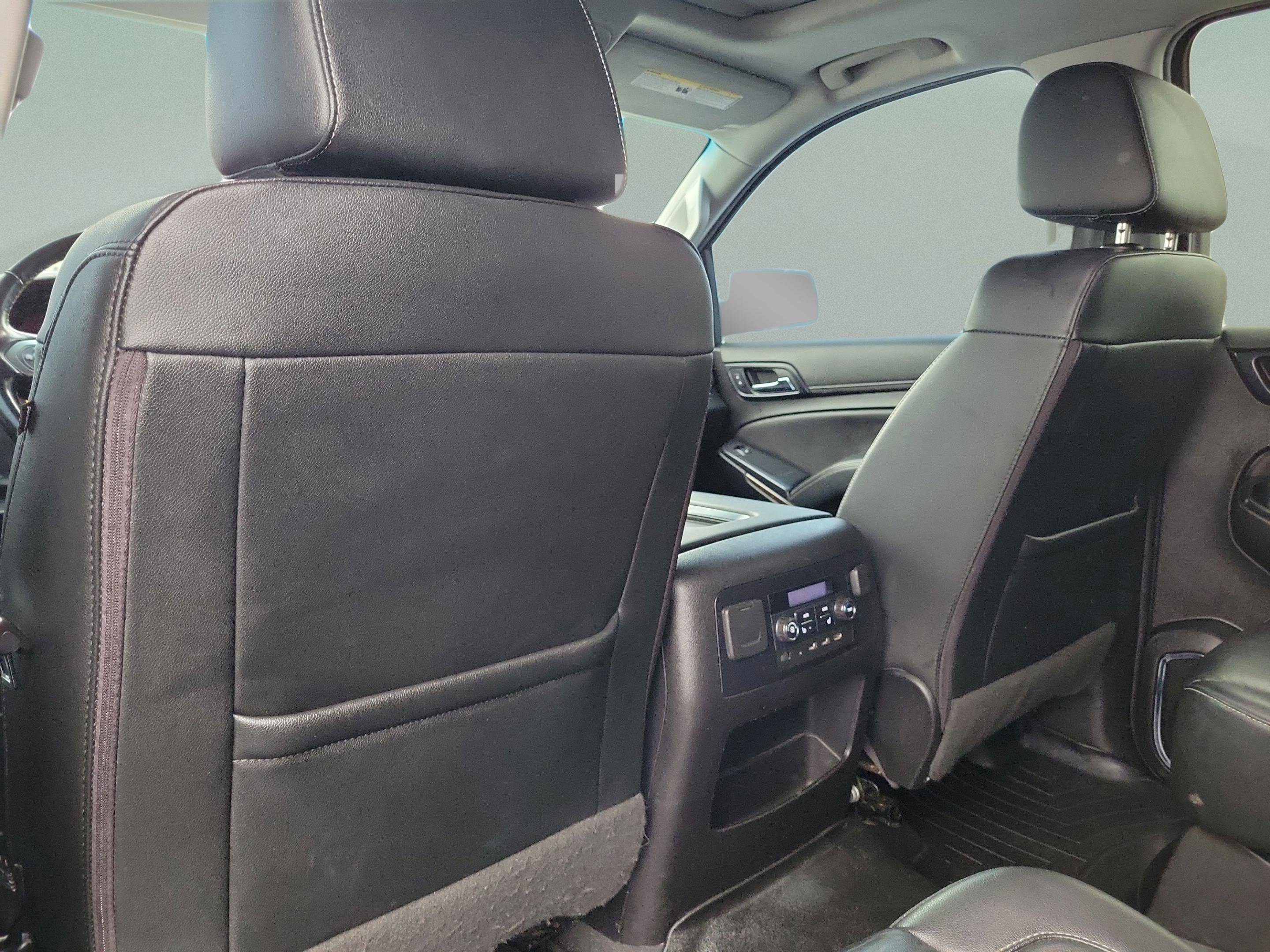 Used 2019 Chevrolet Suburban LT image 17