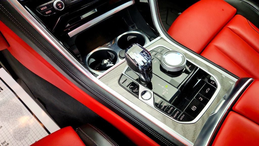Used 2022 BMW 840i xDrive Convertible AWD/4WD image 17