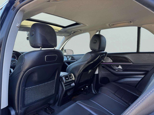 Used 2020 Mercedes-Benz GLE 450 4MATIC w/ Premium Package image 36