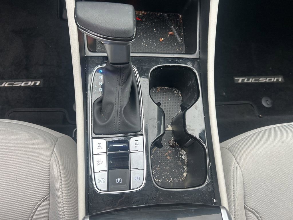 Used 2025 Hyundai Tucson SE image 19
