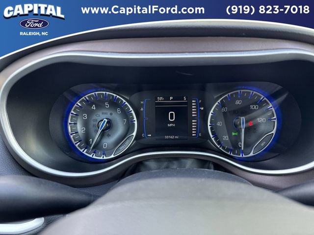 Used 2024 Chrysler Voyager LX image 27