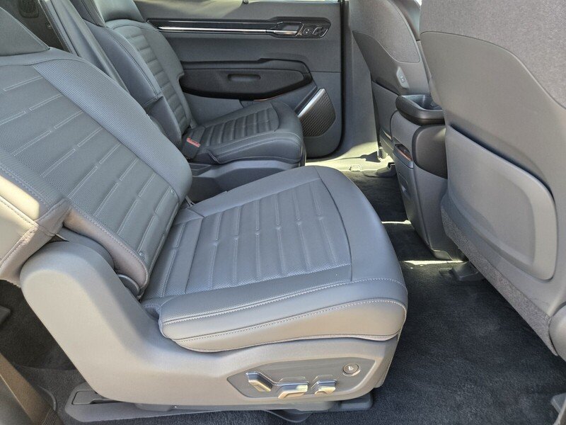 Certified 2024 Kia EV9 Land AWD/4WD image 16