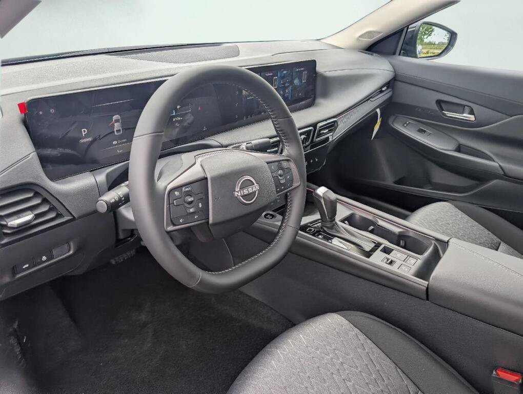 New 2026 Nissan Sentra SV w/ SV Convenience Package FWD image 9