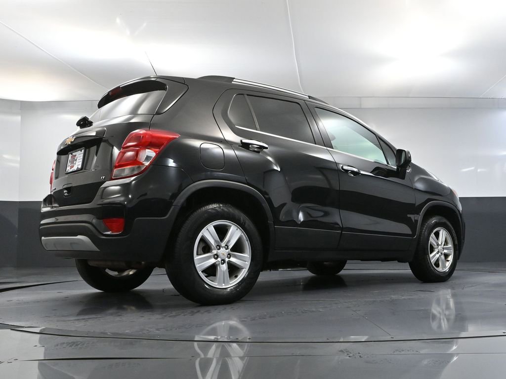 Used 2020 Chevrolet Trax LT w/ LT Convenience Package image 47