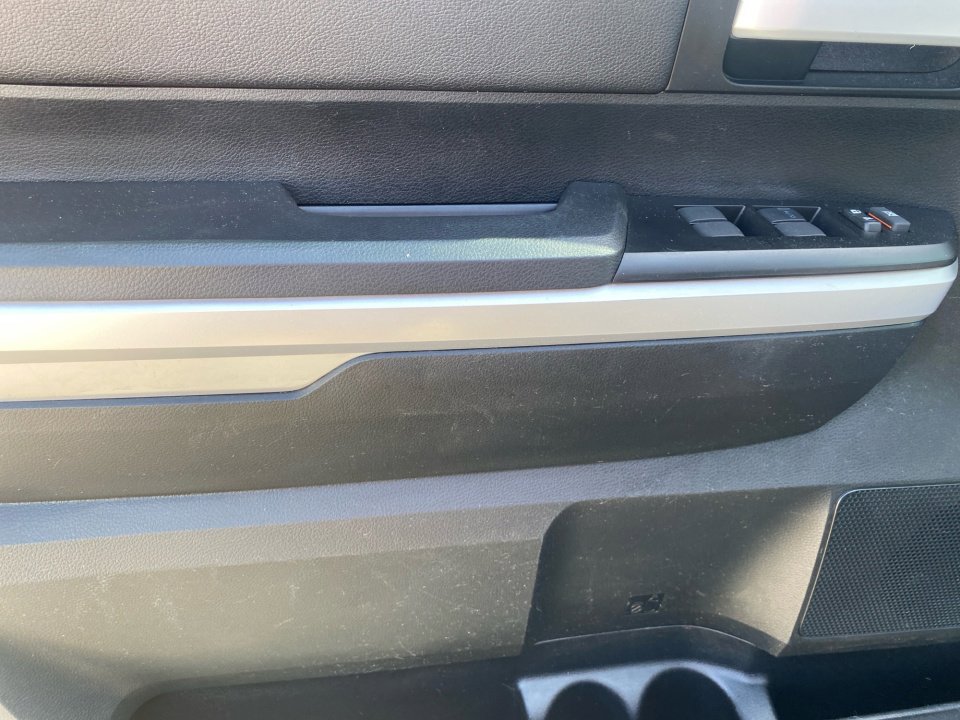 Used 2017 Toyota Tundra SR5 image 36