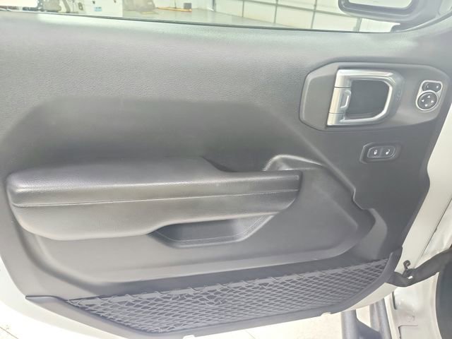 Used 2021 Jeep Wrangler Sport image 25