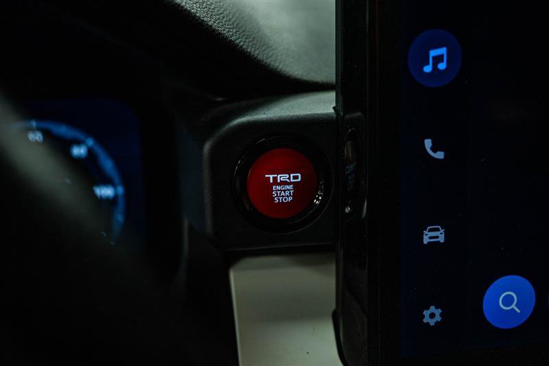 Used 2024 Toyota Tacoma TRD Off-Road image 16