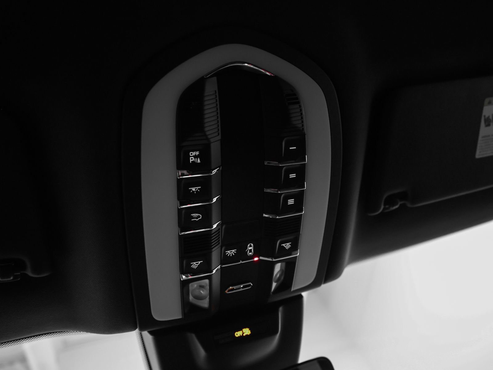 Certified 2023 Porsche Macan GTS image 42