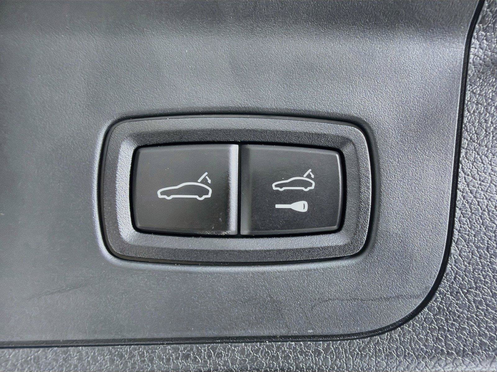 Certified 2022 Porsche Panamera 4 AWD/4WD image 26