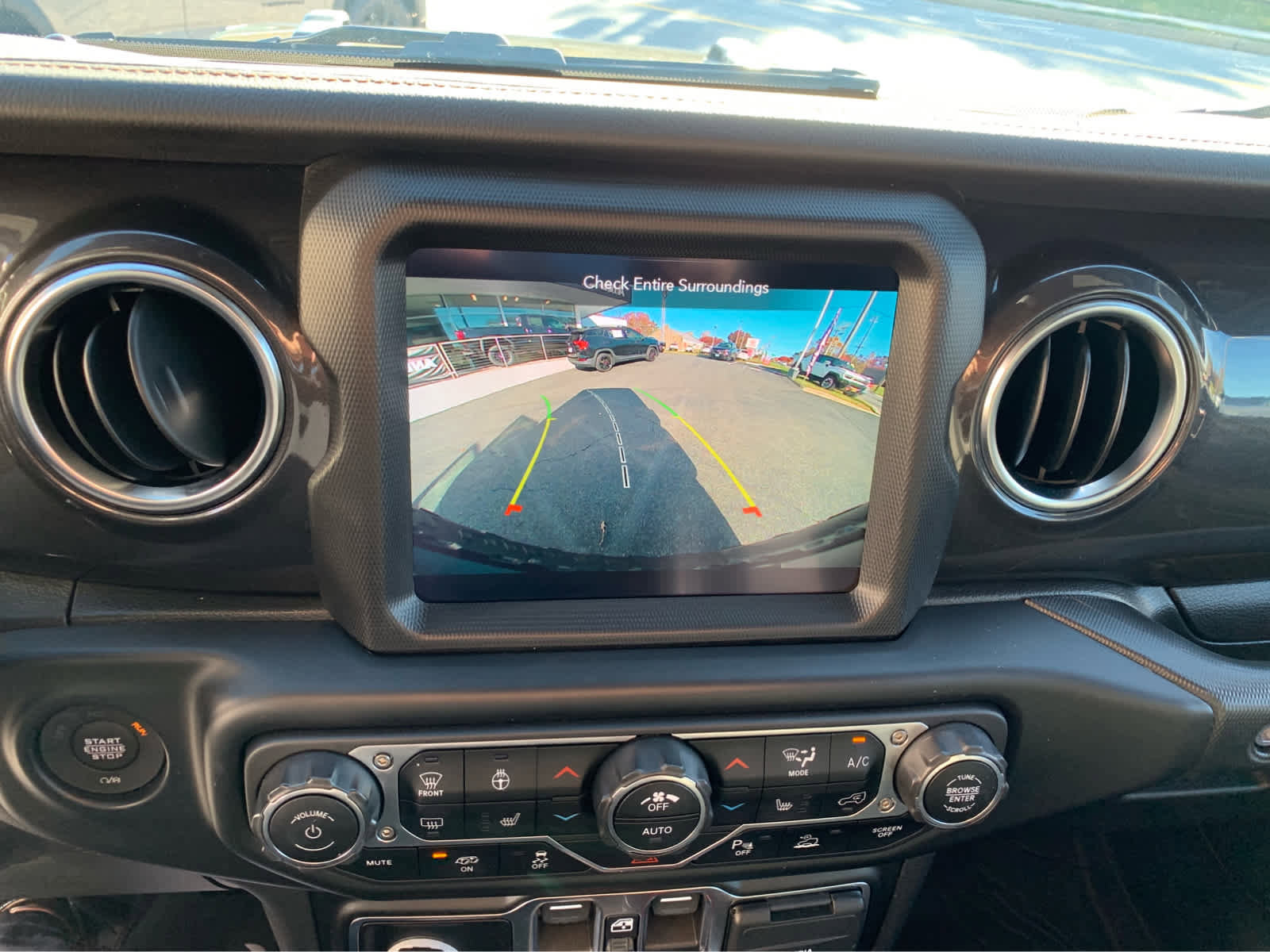 Used 2022 Jeep Wrangler Unlimited Rubicon w/ Trailer Tow Package image 18