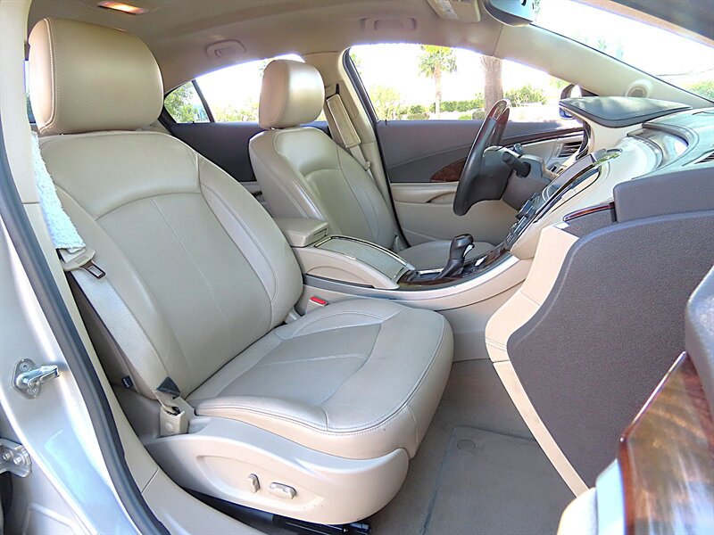 Used 2010 Buick LaCrosse CXL w/ Luxury Package FWD image 21