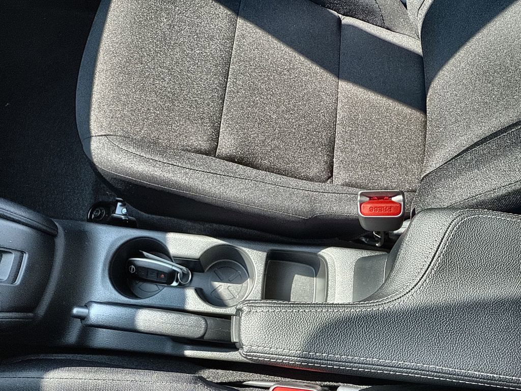 New 2025 Nissan Kicks Play S image 21