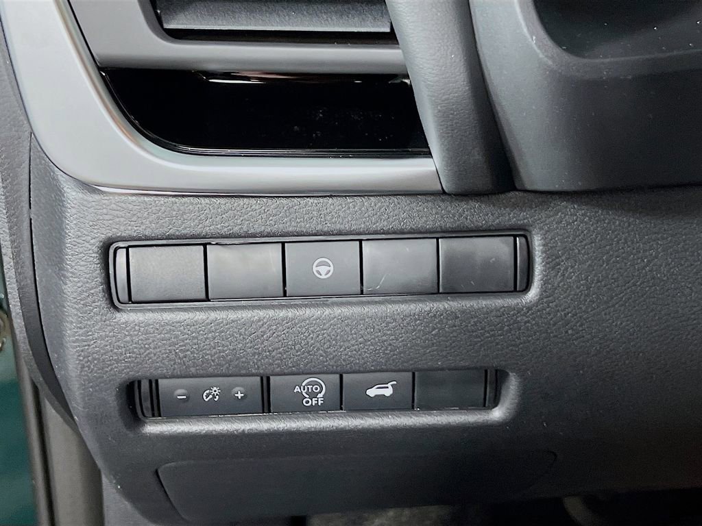 New 2026 Nissan Rogue SV image 9