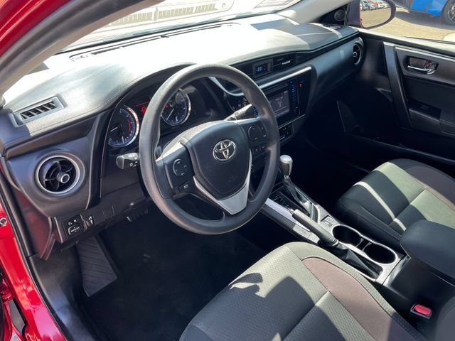 Used 2019 Toyota Corolla LE w/ Carpet Mat Package (TMS) FWD image 4