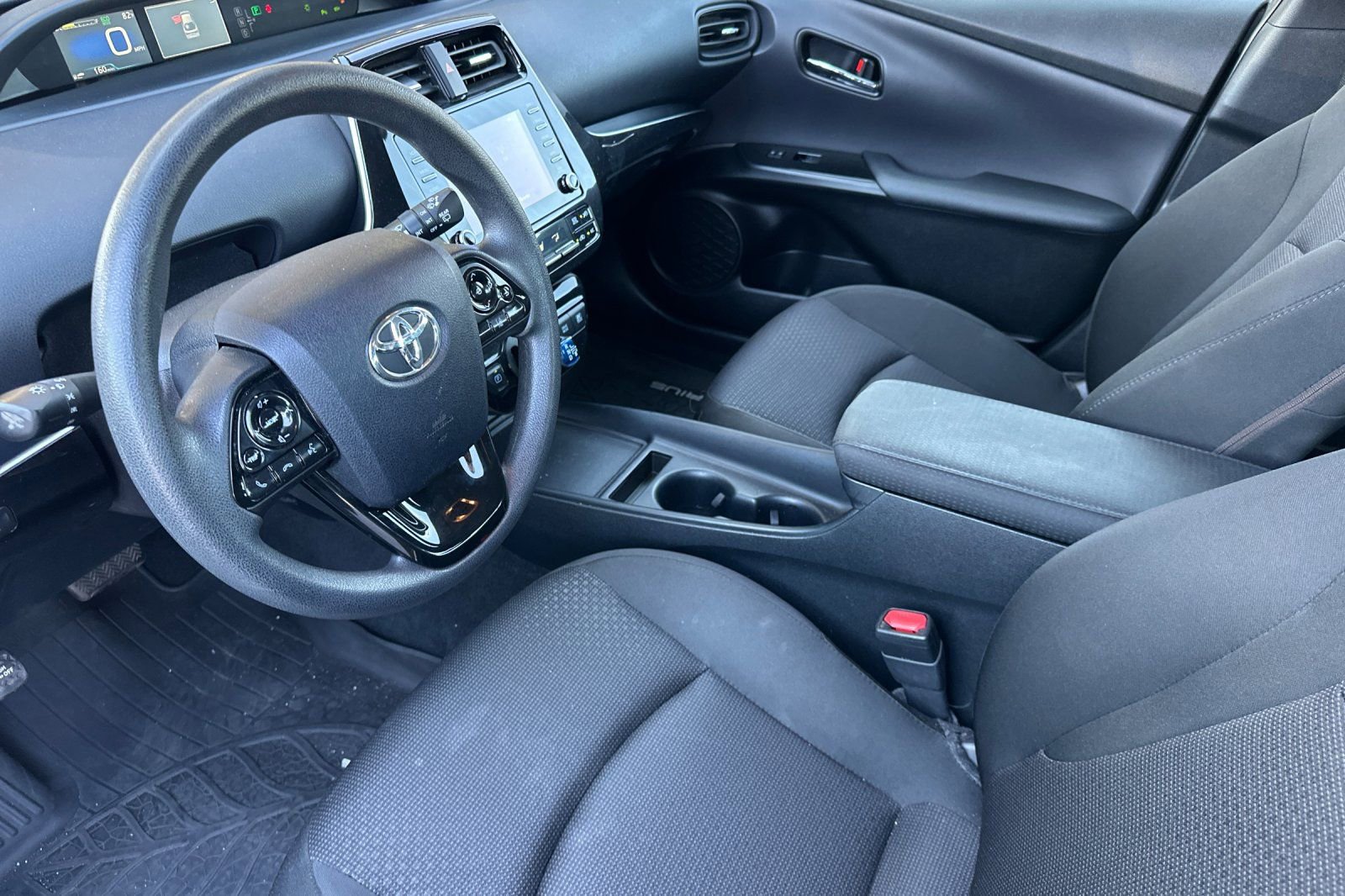 Used 2020 Toyota Prius LE FWD image 9
