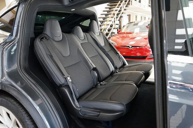 Used 2017 Tesla Model X 75D image 14
