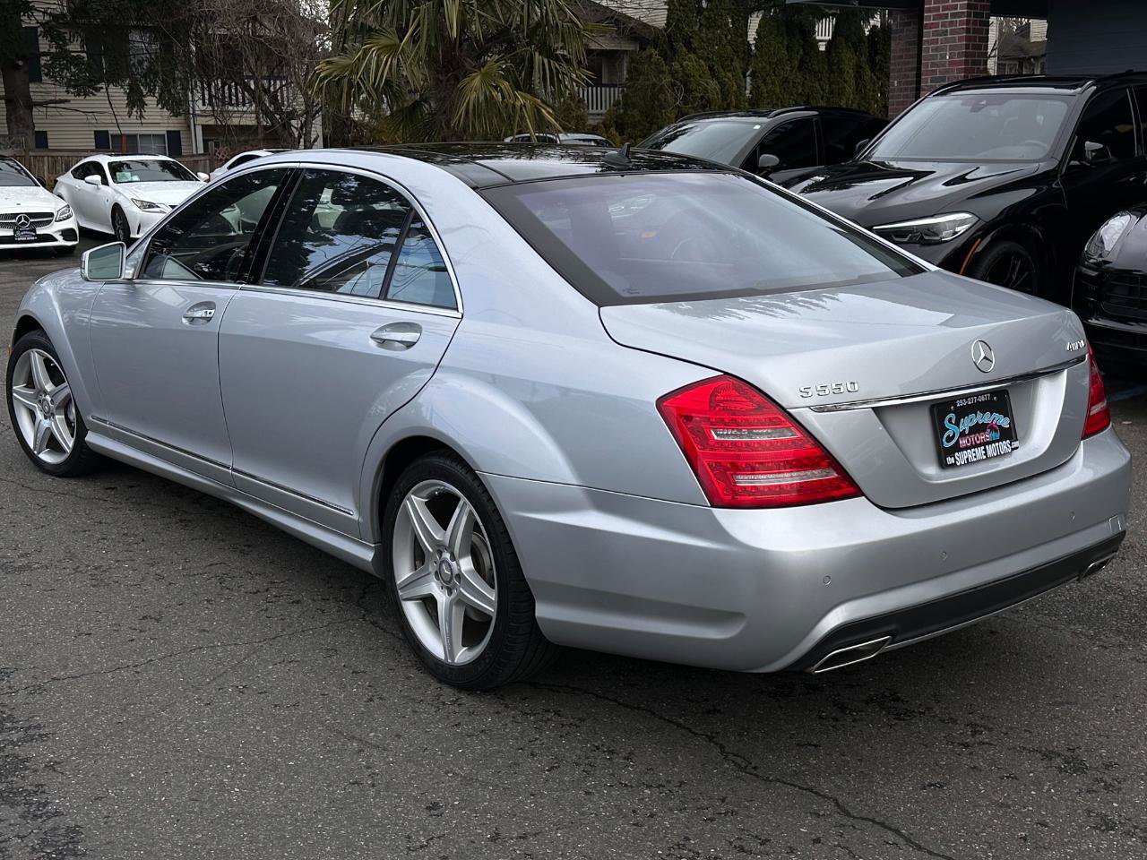 Used 2010 Mercedes-Benz S 550 4MATIC image 5