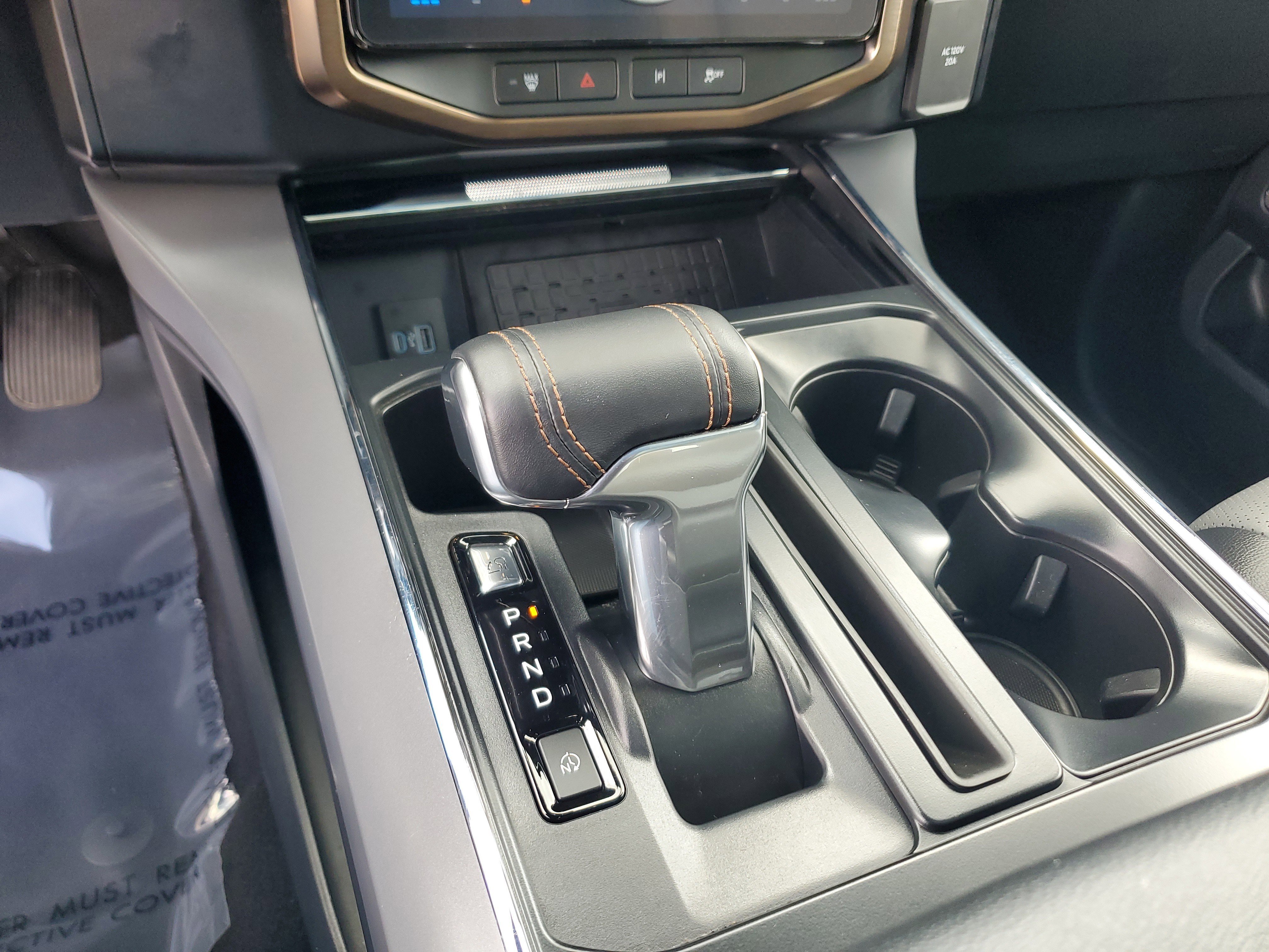 Used 2024 Ford F150 Lightning Lariat image 24