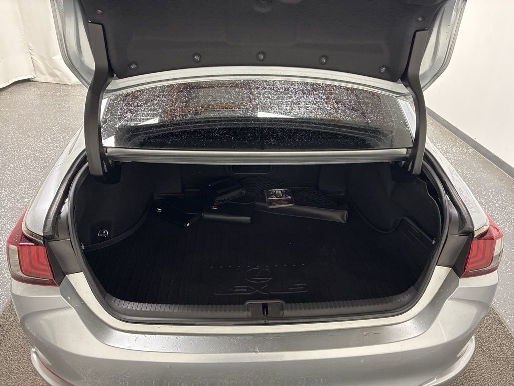 Used 2022 Lexus ES 350 F Sport image 6