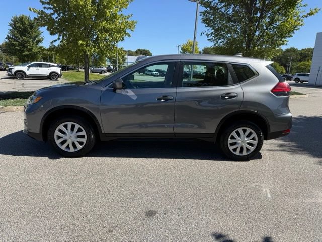 Used 2017 Nissan Rogue S AWD/4WD image 8