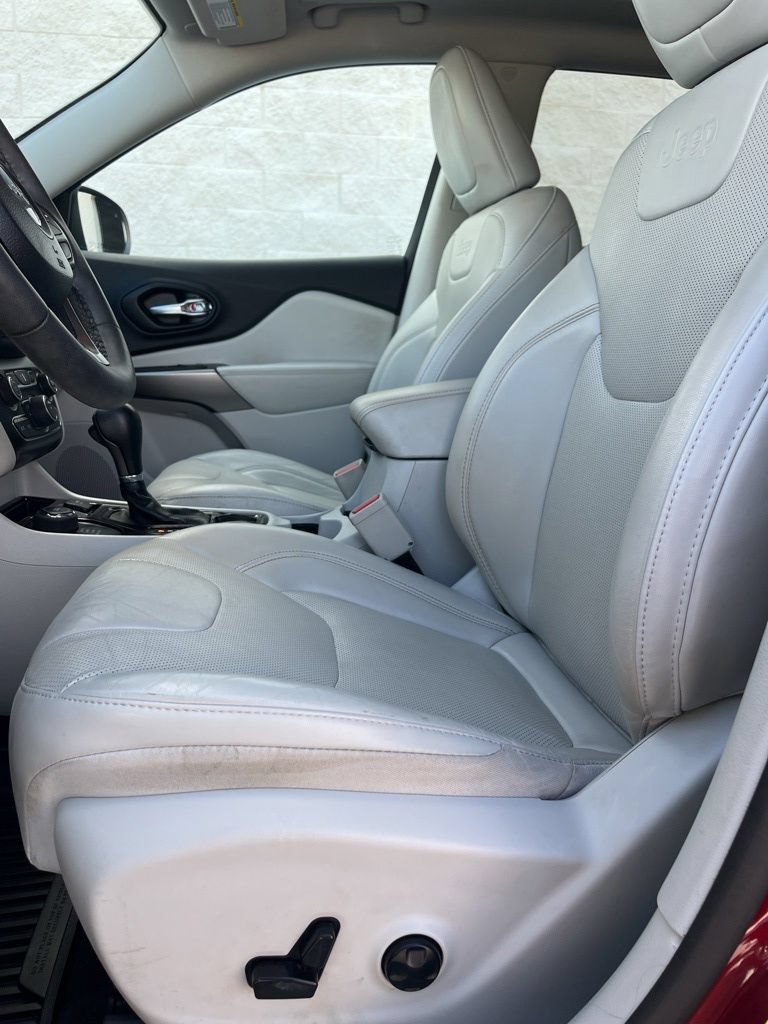 Certified 2021 Jeep Cherokee Latitude Lux w/ Sun & Sound Group AWD/4WD image 7