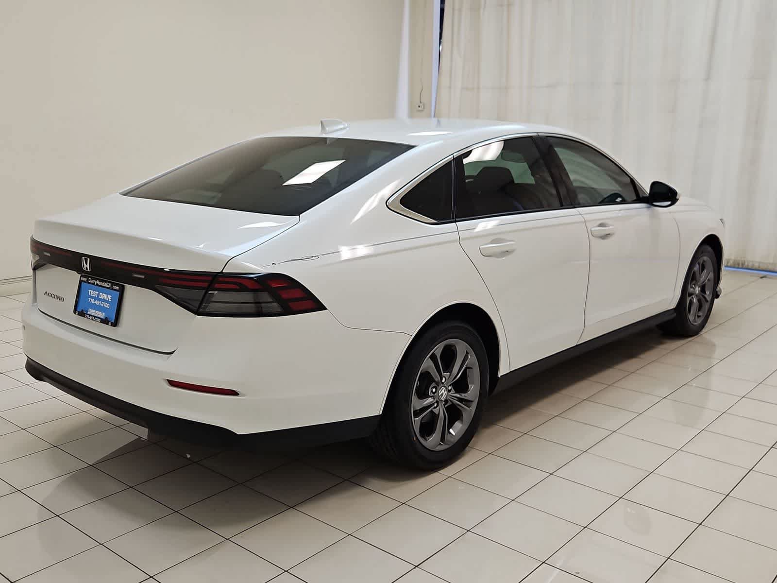 Certified 2023 Honda Accord EX image 27